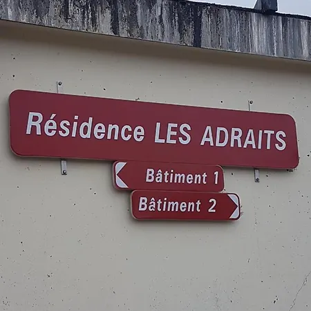 Studio Renove, Calme Avec Terrasse S-O, Prestations De Qualite - Residence Les Adraits Les Rousses Buitenkant foto