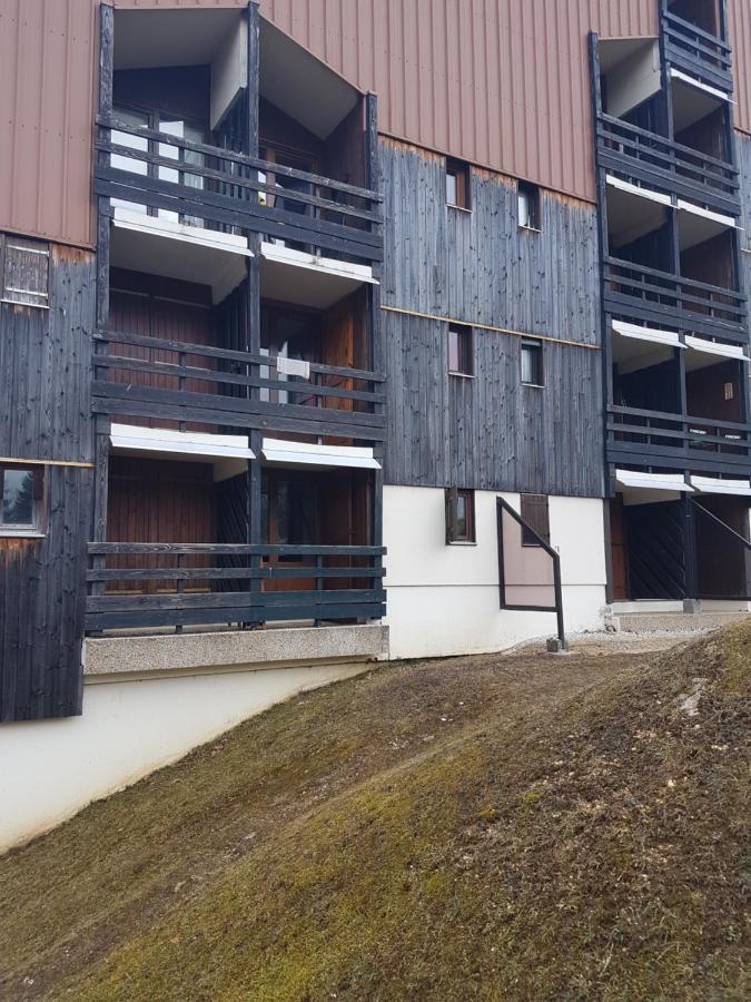 Renove, Calme Avec Terrasse S-o, Prestations De Qualite - Les Adraits